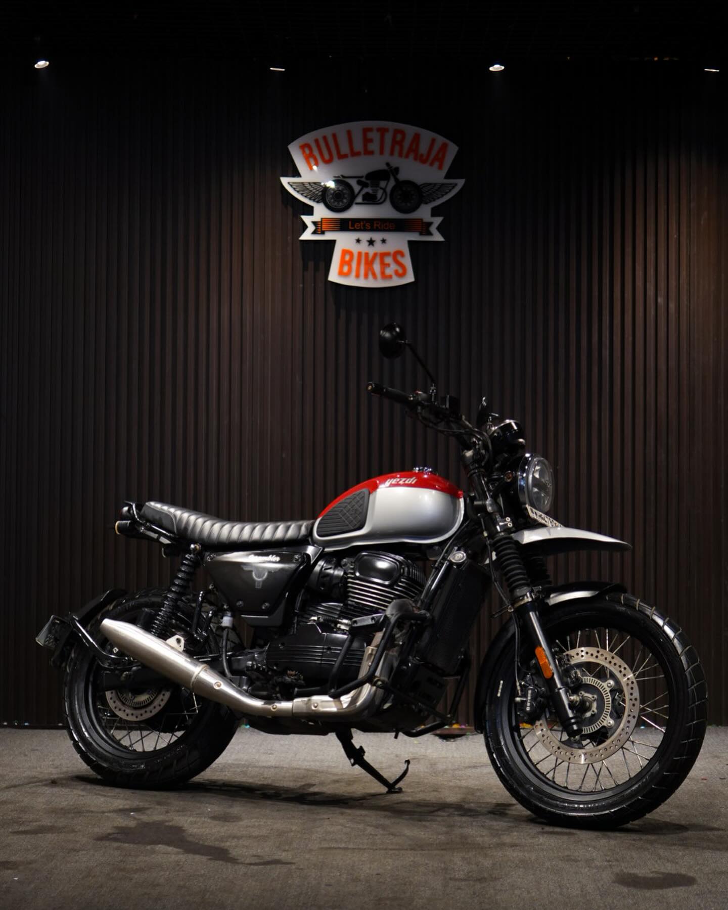 The taste of fresh tarmac leading to... - Bullet Raja Bikes | Facebook