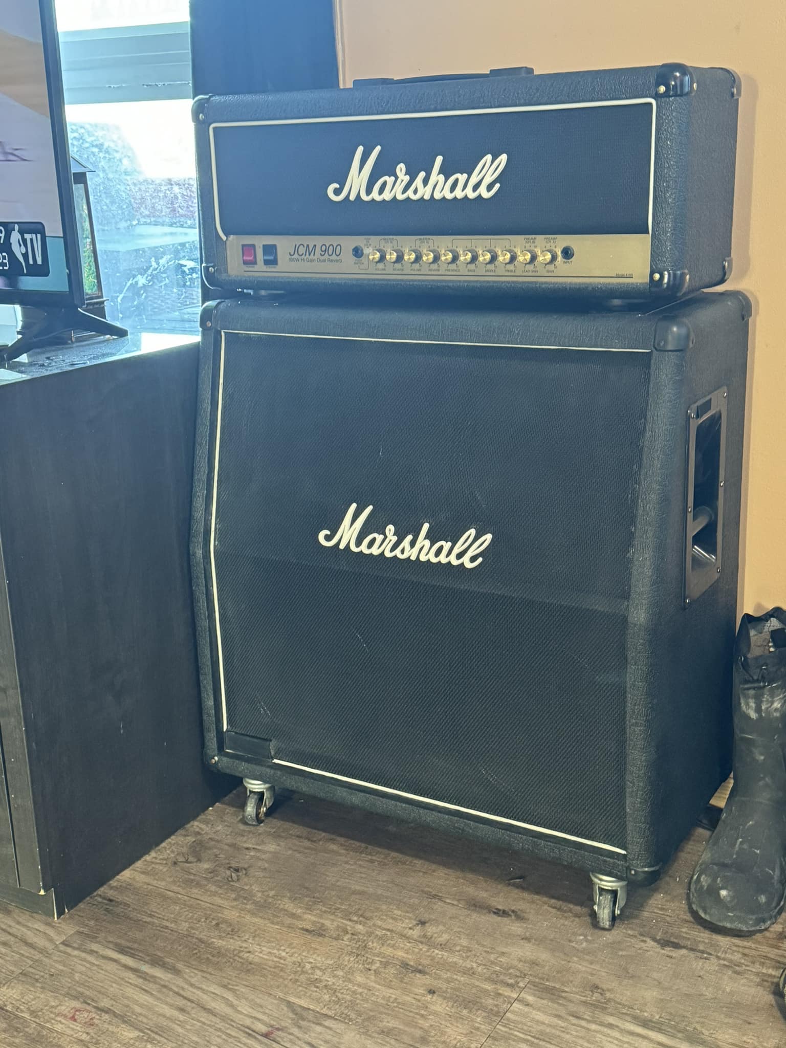 Why do the JCM 900
