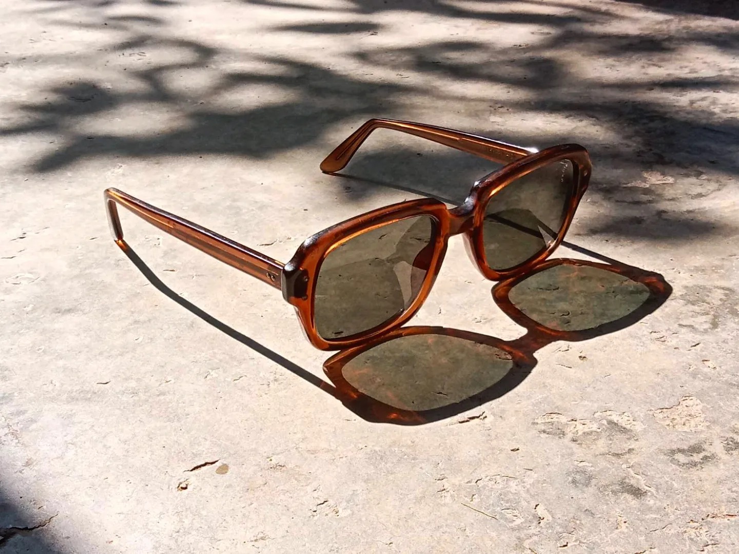 USS Vintage 70s USS GI Issue Eyeglasses Translucent Brown Eyeglass 