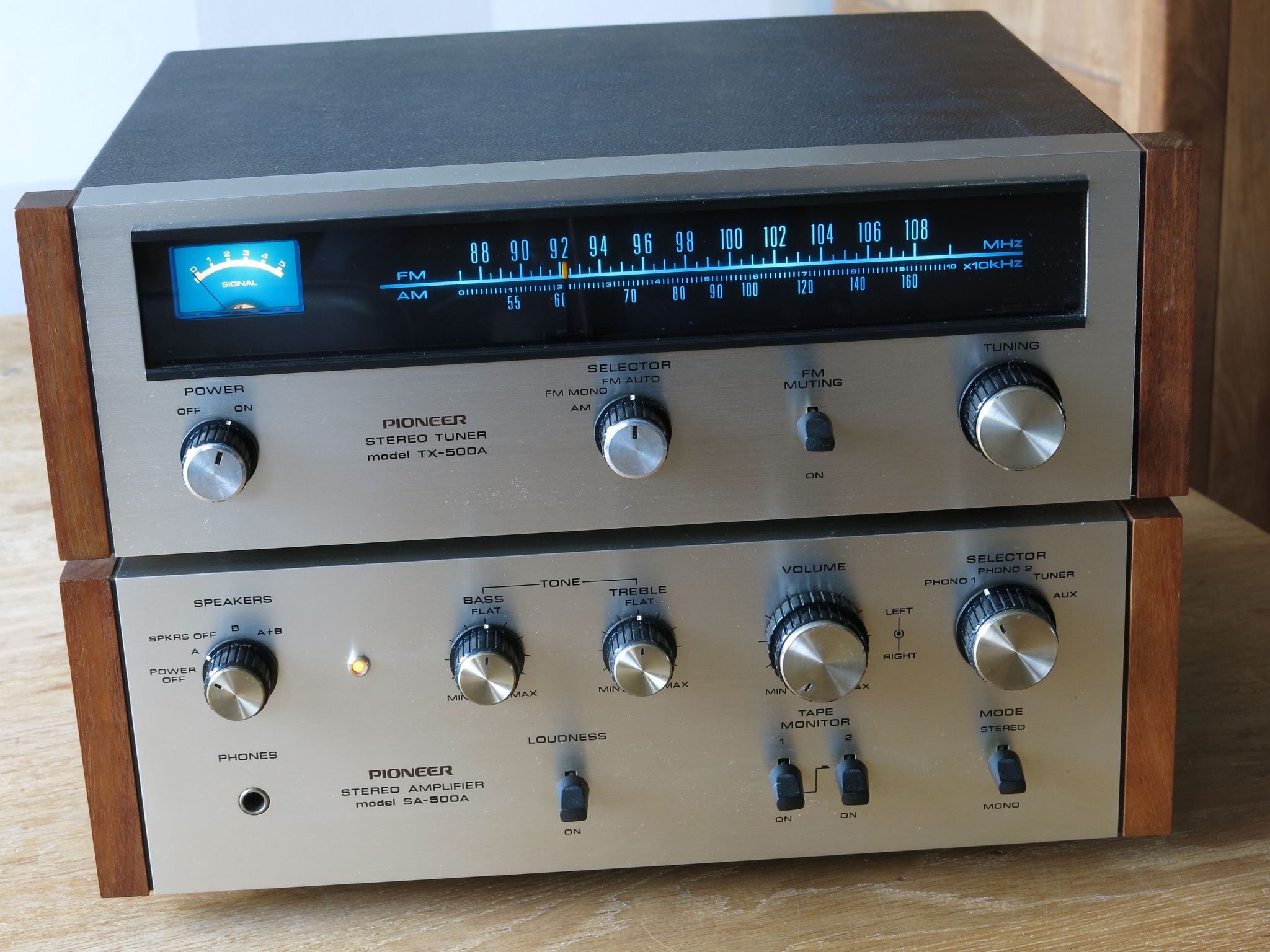 Pioneer SA-710 Amplifier, TX-710 Tuner
