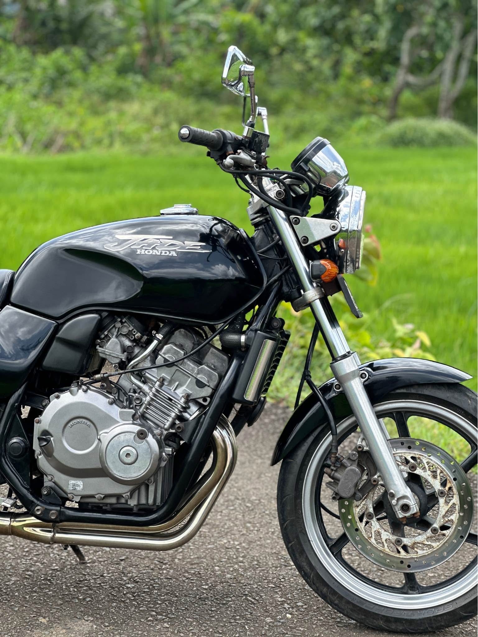 Honda jade 250 chassi 120 Document clear ✓ service done ✓ new 