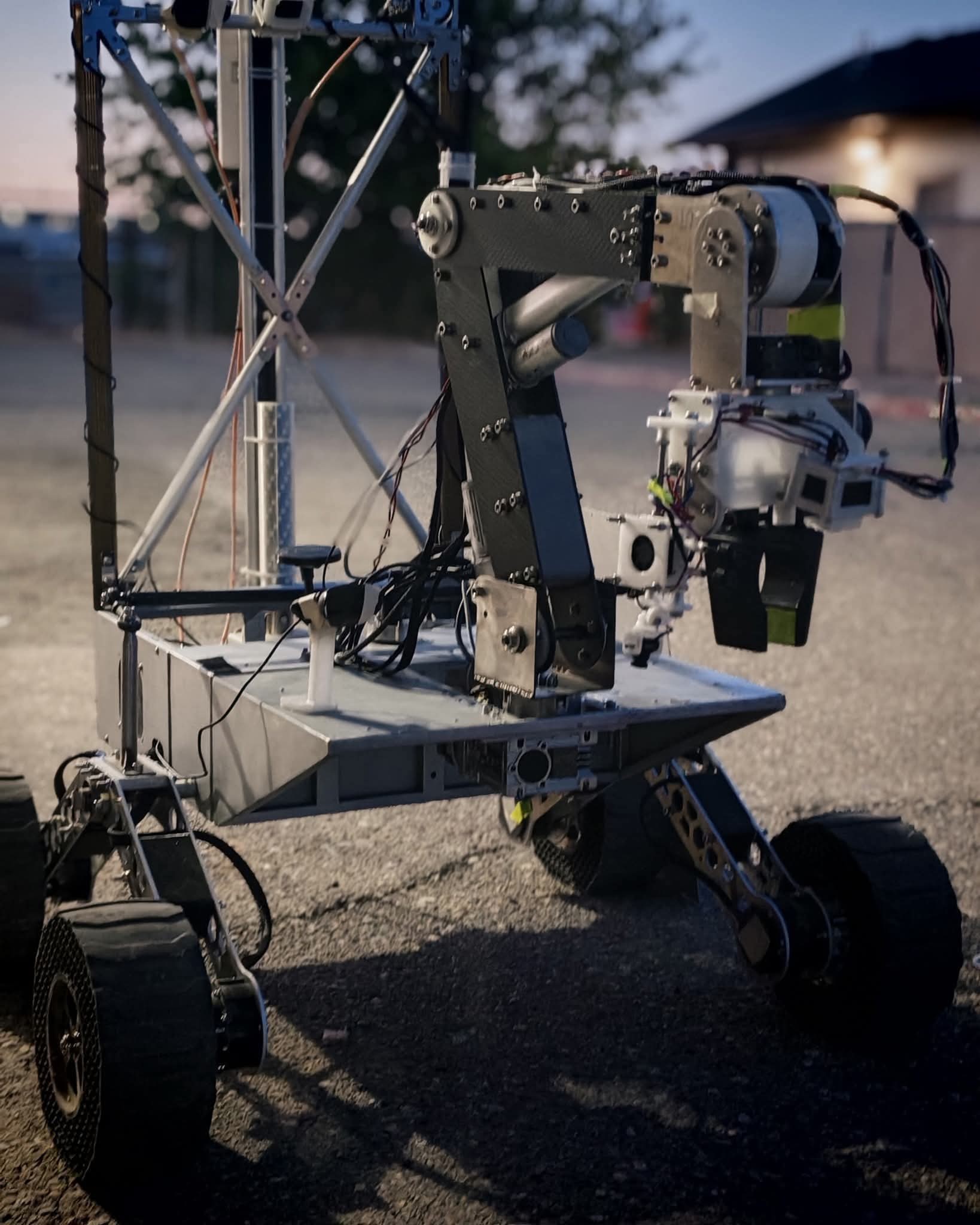 Engineer's - Mongol Barota - MIST Mars Rover Society : In USA for ...