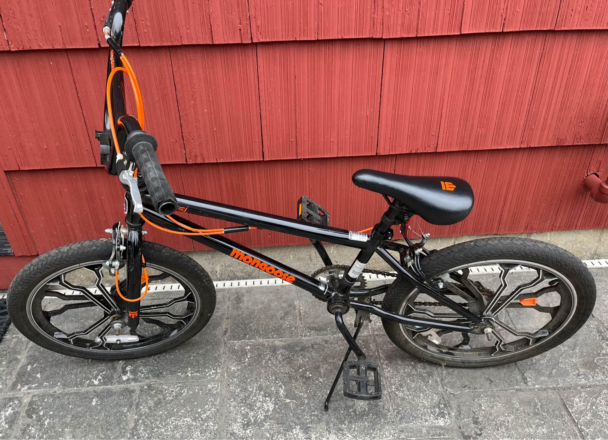 The Mongoose Legion L18 BMX bike has a suggested rider height of 3 