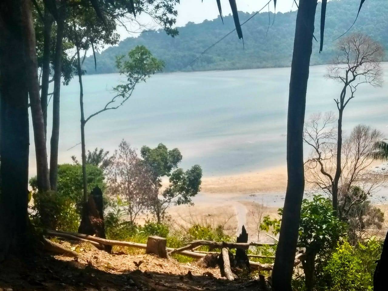 Wisata alam pantai bembang puncak bukit telaga tuju