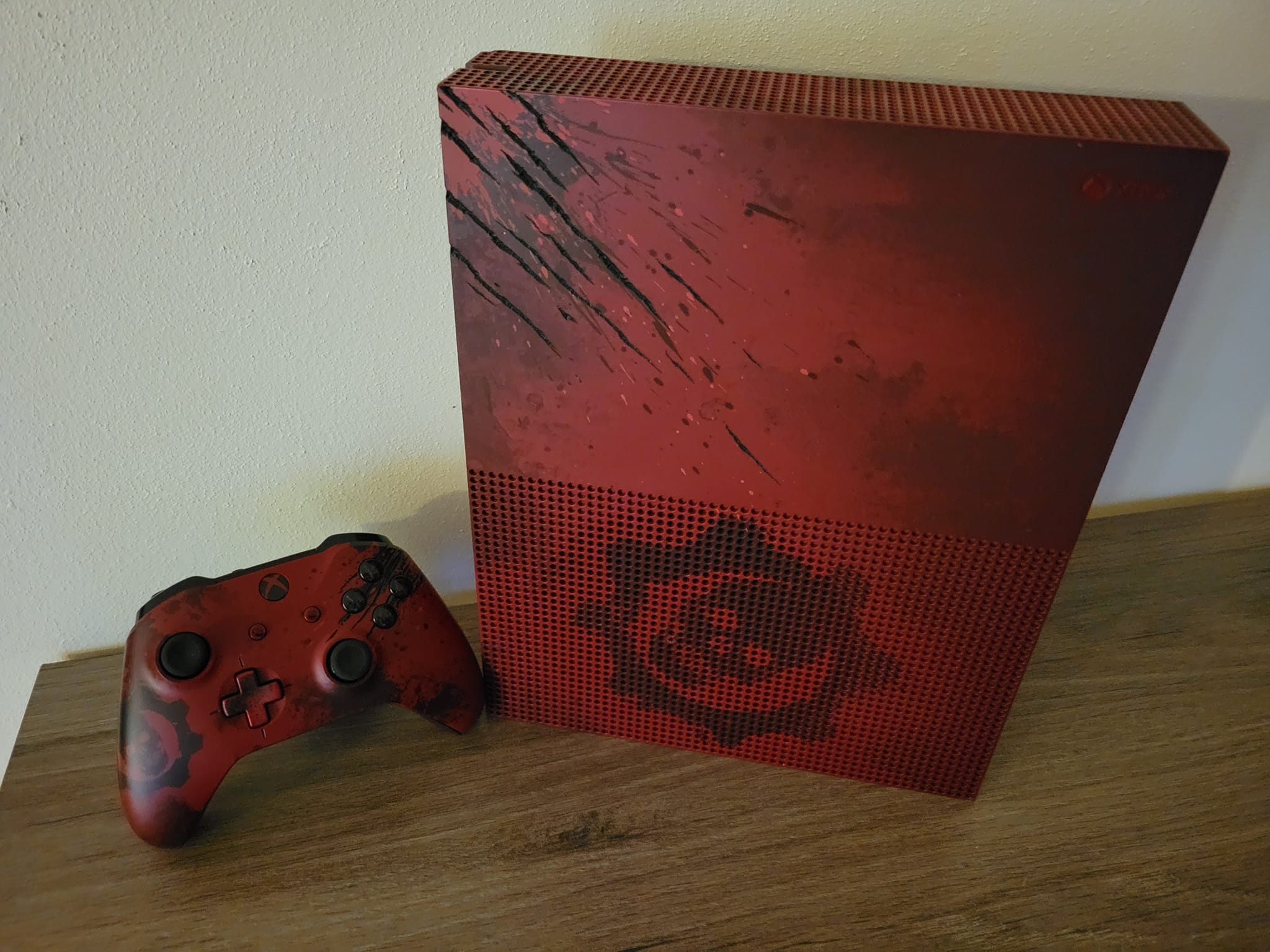 Gears of War 4 Limited Edition 2TB Xbox One S console review