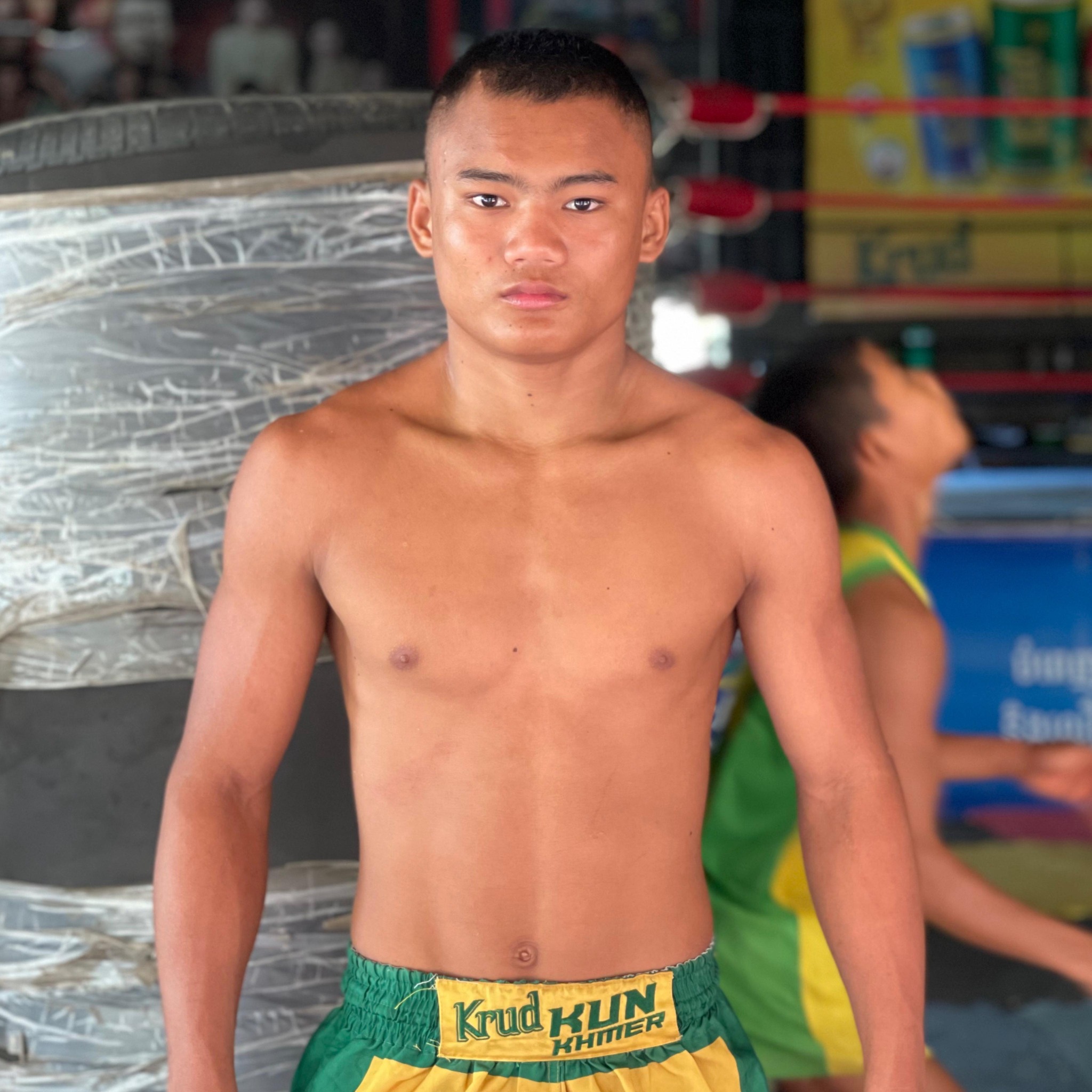Pich Singhak - ពេជ្រ សឹង្ហះ KunKhmer