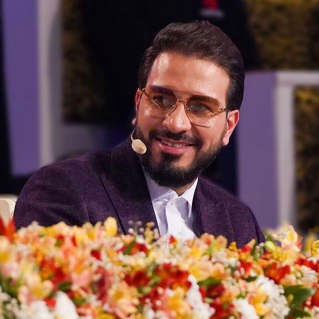 عندما حضر أخيه وصل لعنان السماء بطبقة صوتية فريدة من نوعها فاقت الوصف ️ ...