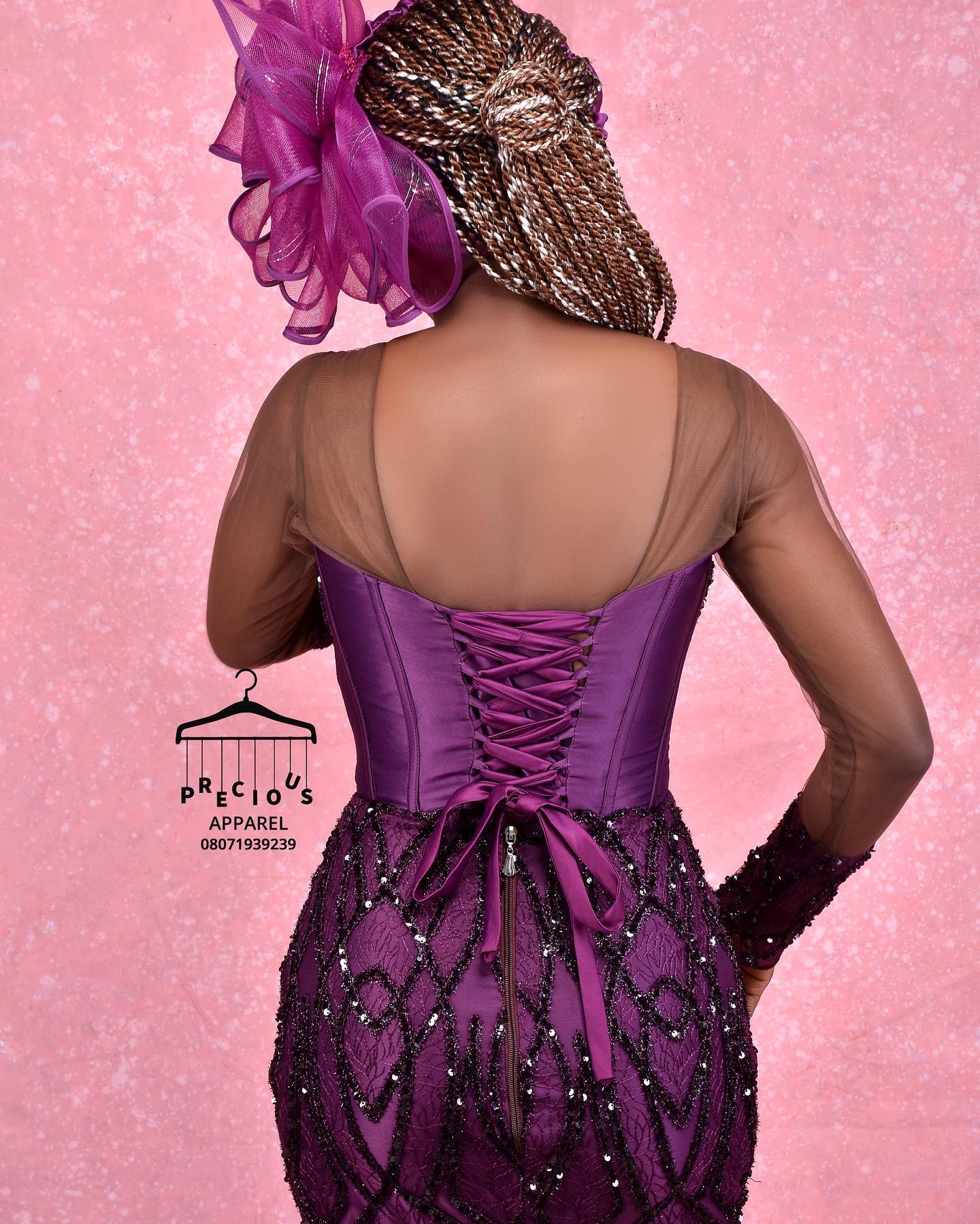 Wishing you all a productive and structured new week like my lacing bar and modesty panel with encased boning from our Advanced corset class.....😘 Details will be out soon.... are you ready?