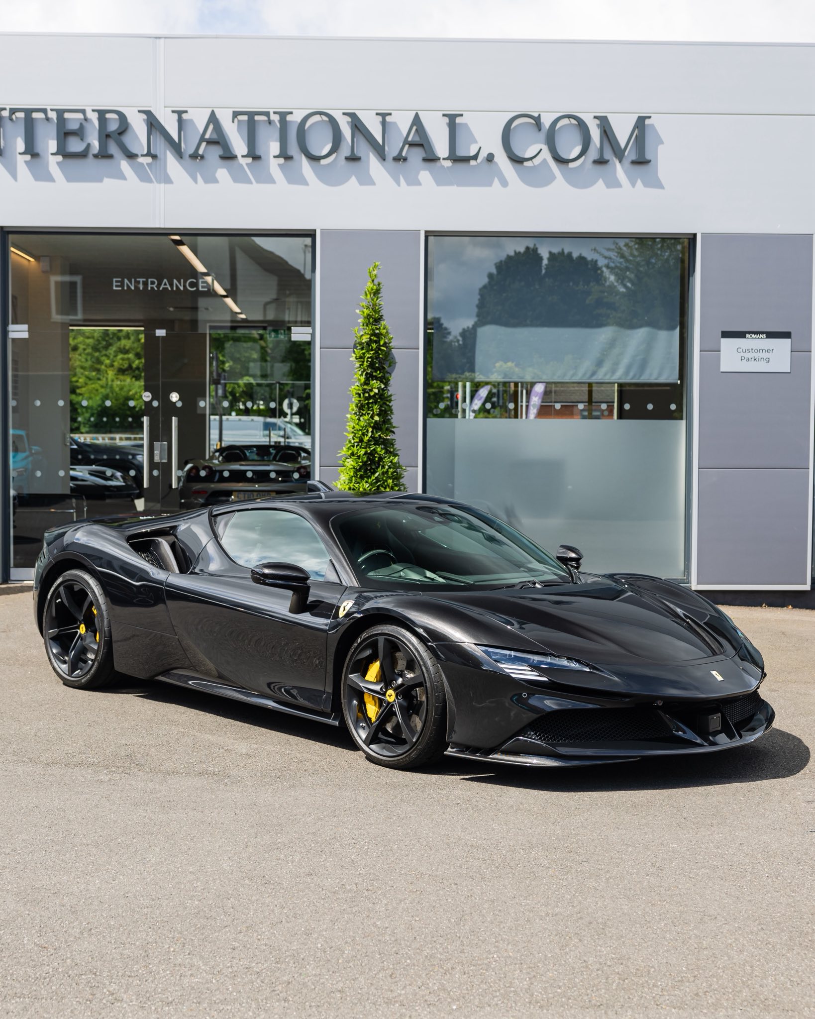 A Carbon Fibre Paradise ... - Romans International | Facebook