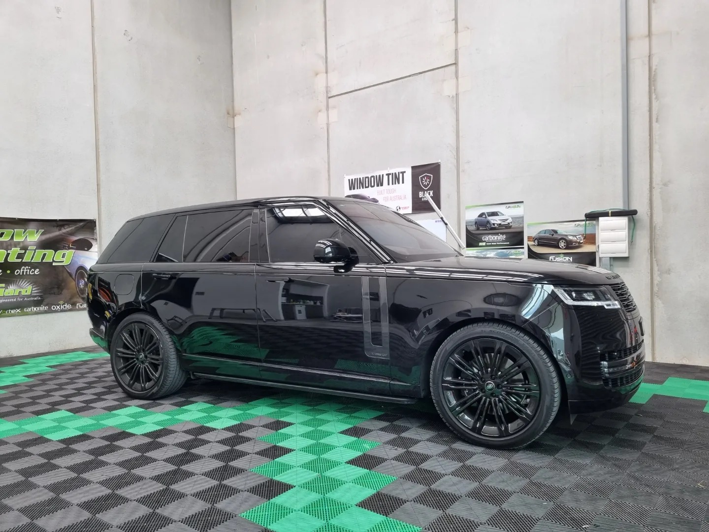 🧊 2023 Range Rover Autobiography got its windows #tinted in our top ...