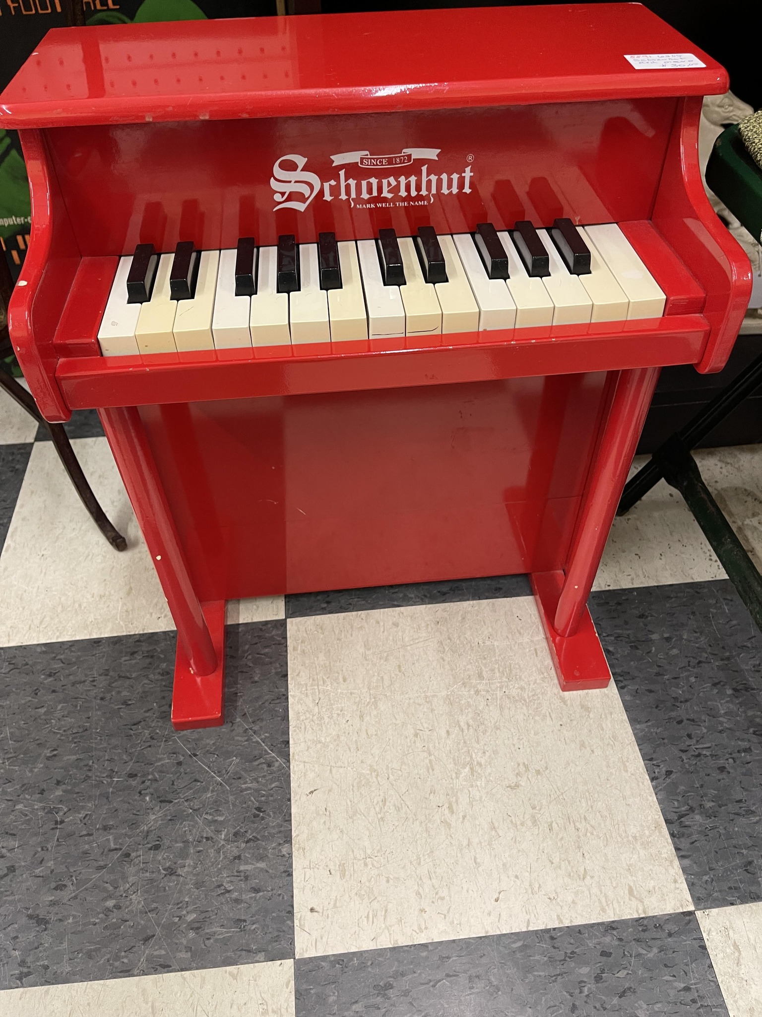Schoenhut 25-key My First Piano II for kids