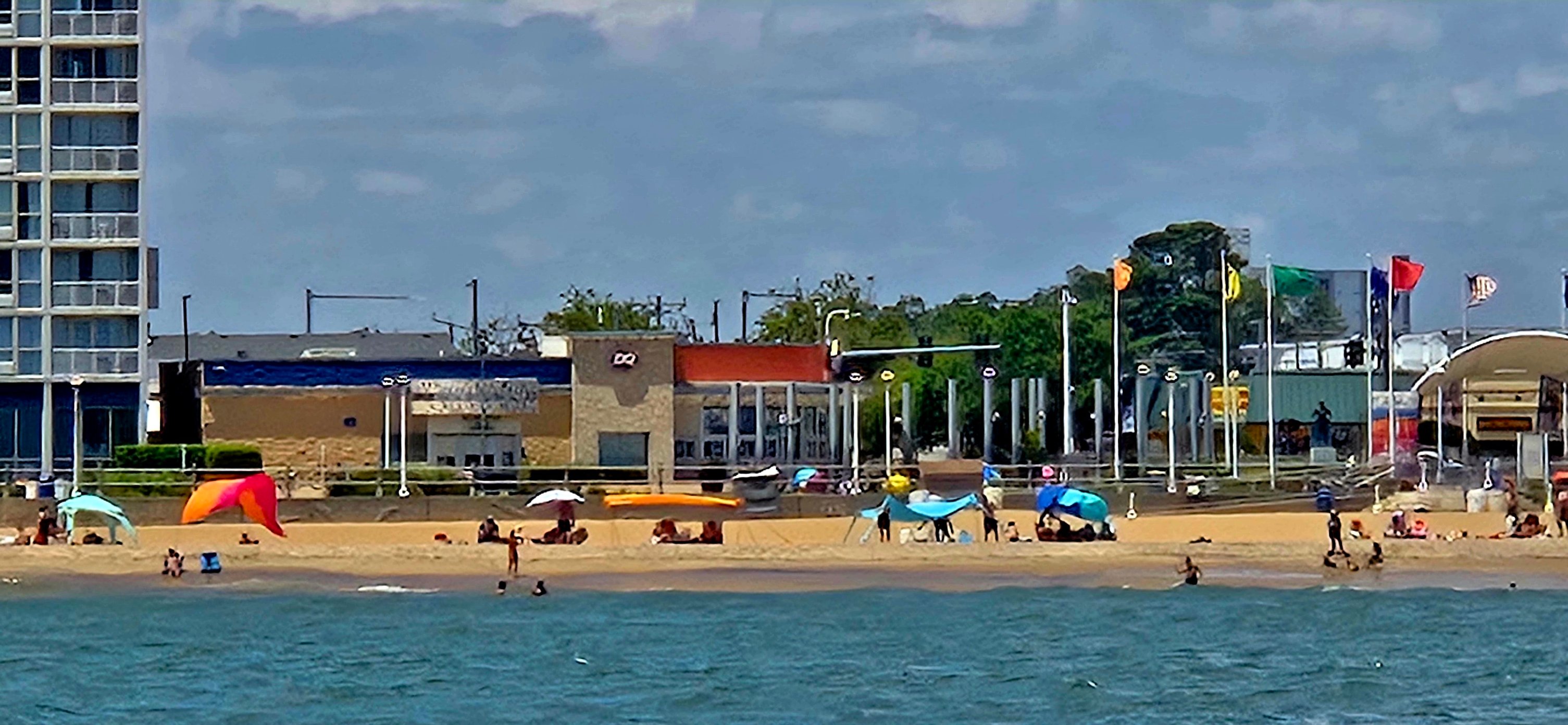 What is causing the poor tourist season in Virginia Beach?