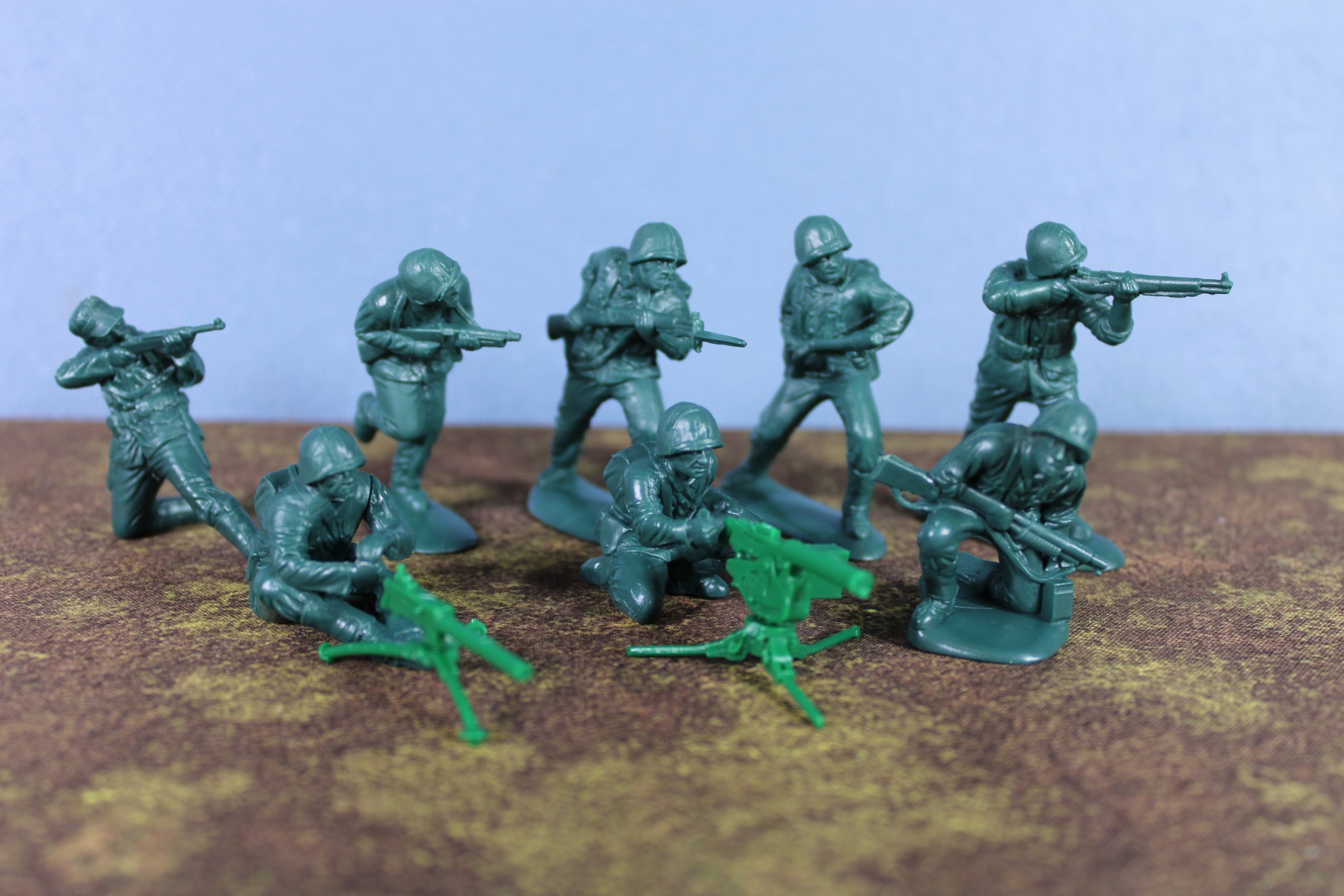 Mars Figures 32026 Russian Asault Troops WWII, 1:32 scale plastic model kit