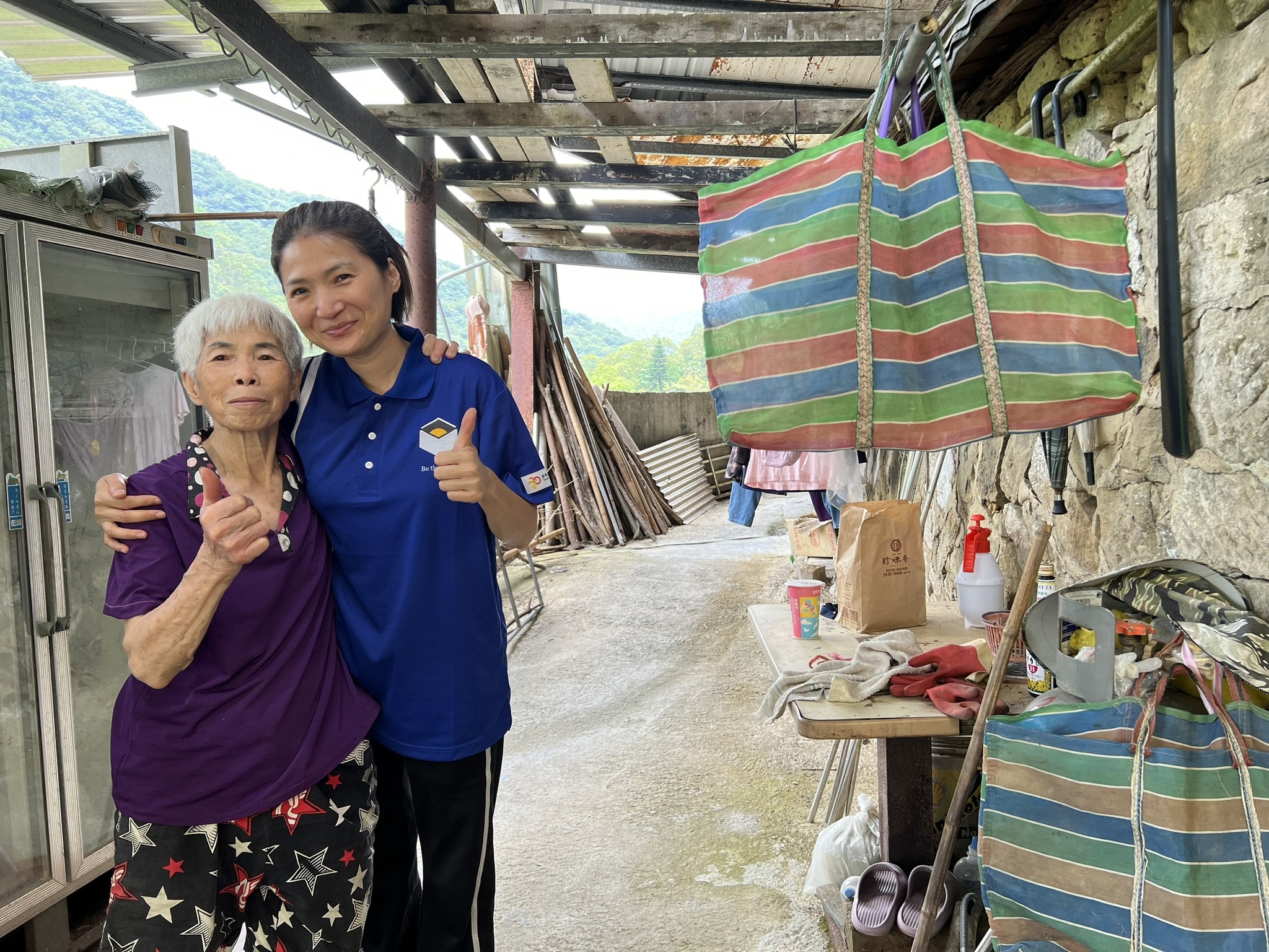 微光行動 - 【#微光】山路再難🚐也要讓她好好出門... | Facebook