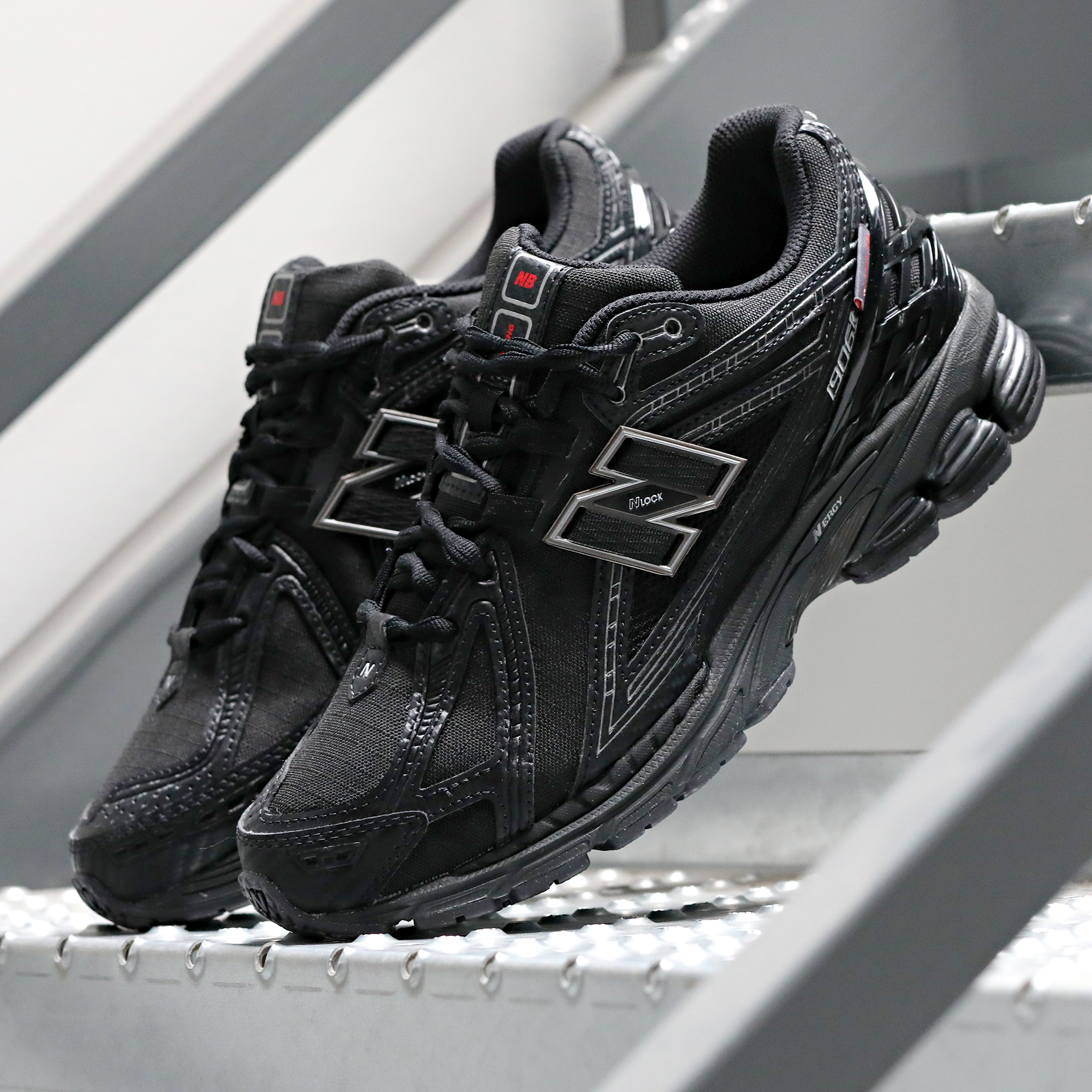⚫ New Balance® 1906R Black Available on Ryses