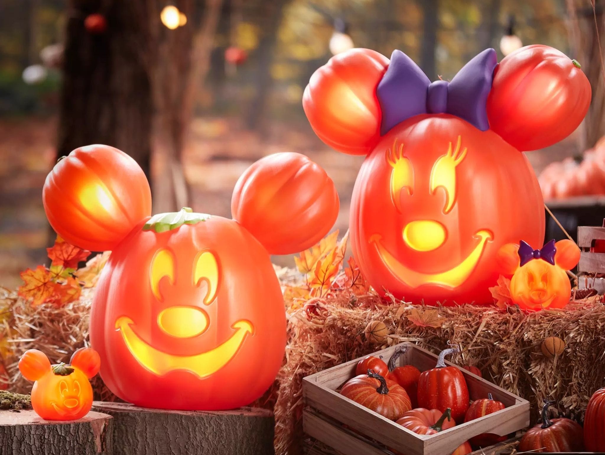 Mickey Mouse Halloween Light-Up Wreath Returns to Disney Store on