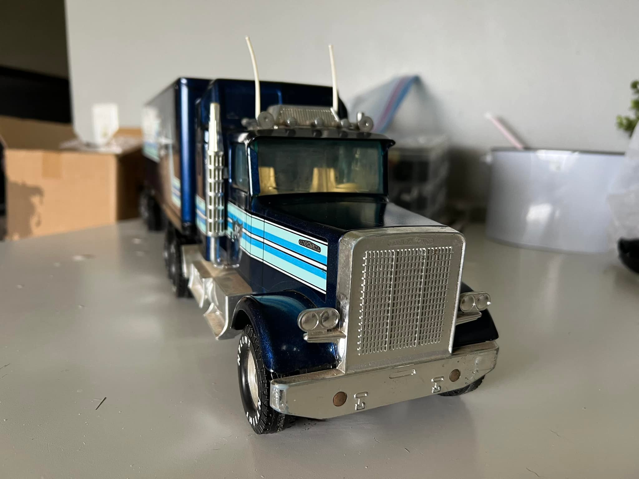 Silver Knight Express model discussion among Nylint truck collectors display picture 1