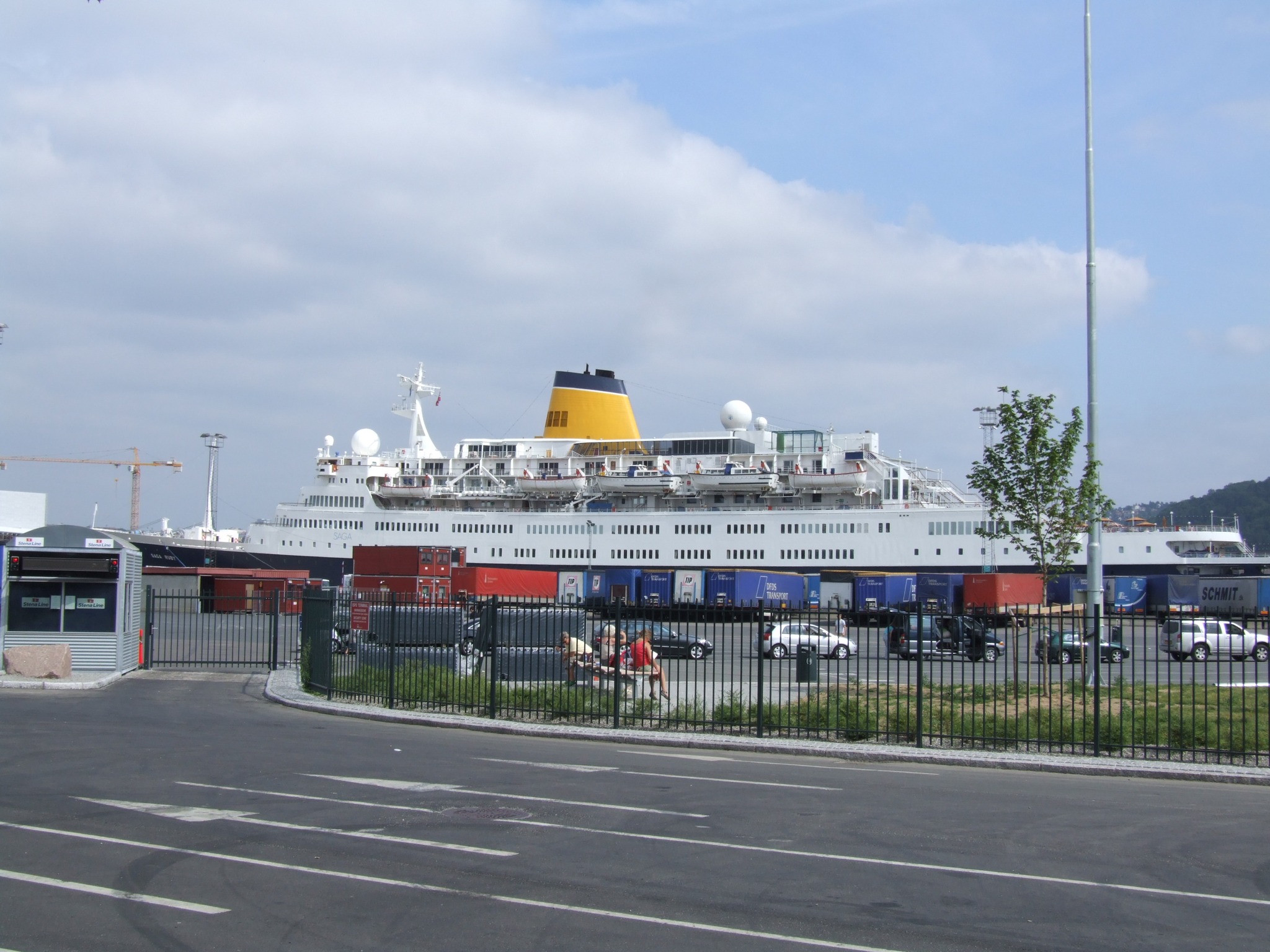 Ocean Liner Society | Saga Ruby(N.A.L. MS Vistafjord) visiting Oslo ...