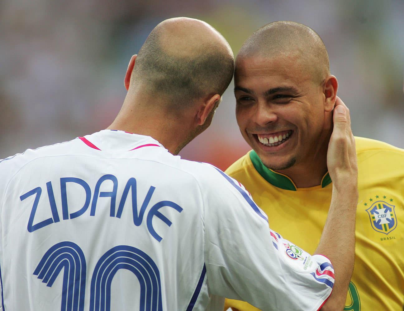 Football - 🗣️ Ronaldo R9 – “When I broke my knee ligament Zidane also ...