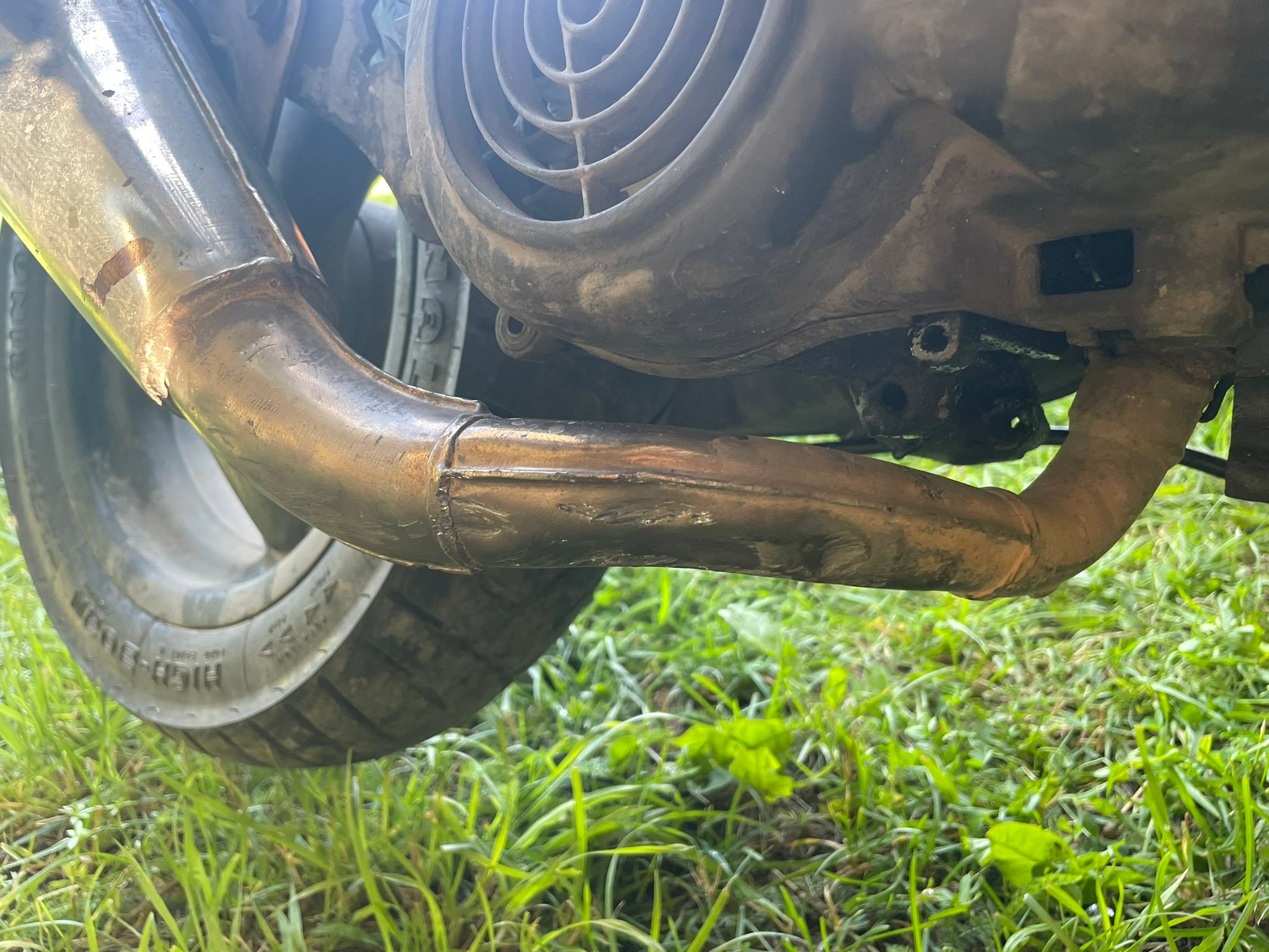 Yamaha Neos 2002 engine choking with exhaust gases?