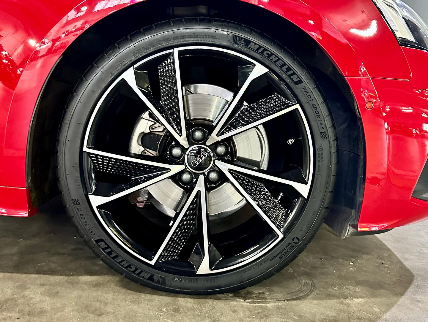 UT AUTO PTE LTD | Singapore Singapore