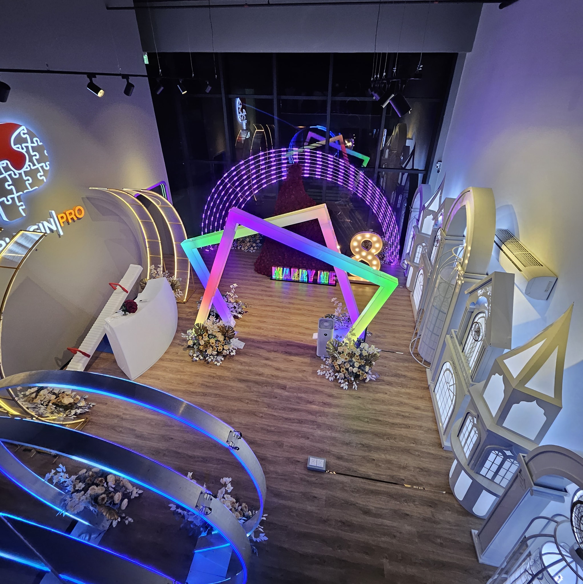 Plugin Pro - Arch... - Plugin Pro - Arch Entrance & LED Props