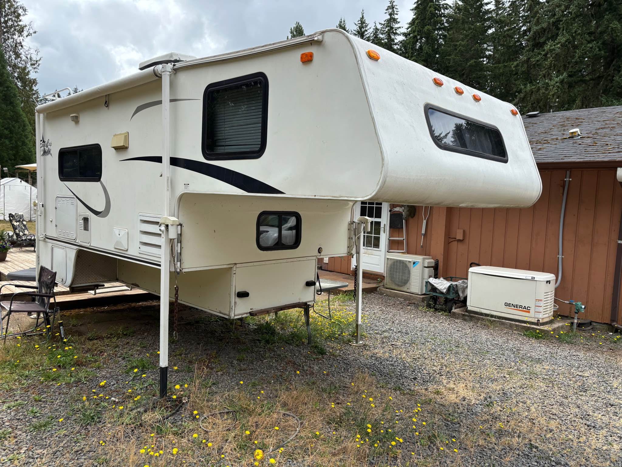 Eagle Cap intermountain RV camper - RVs & Campers - Colton, Oregon ...