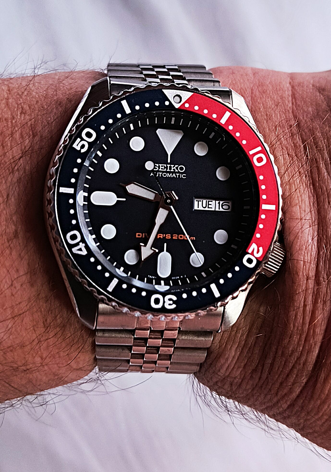 Seiko 7N48-8A00 from May 1995 on OEM Jubilee bracelet