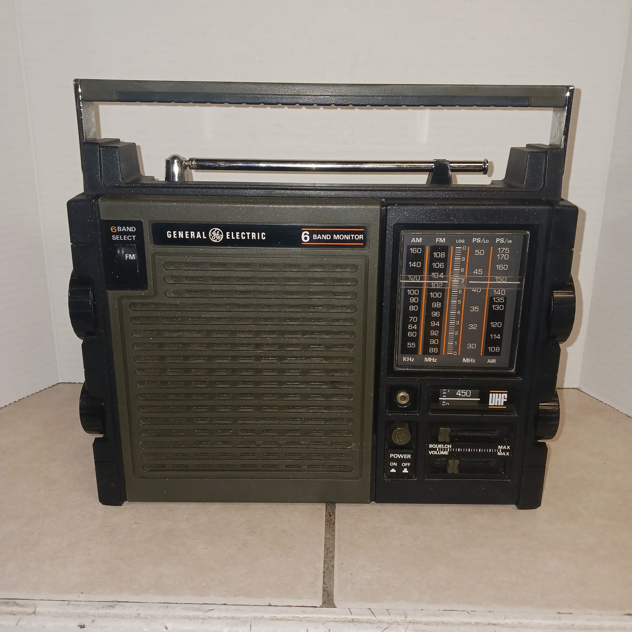 GE General Electric 7-2990A shortwave radio