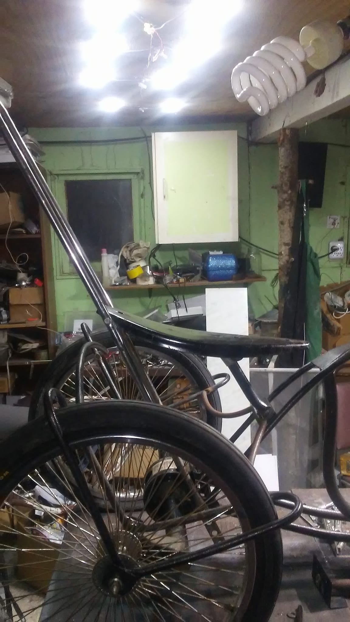 Fenix Cycles Twisted Lowrider Bicycle 1/2 Round India | Ubuy