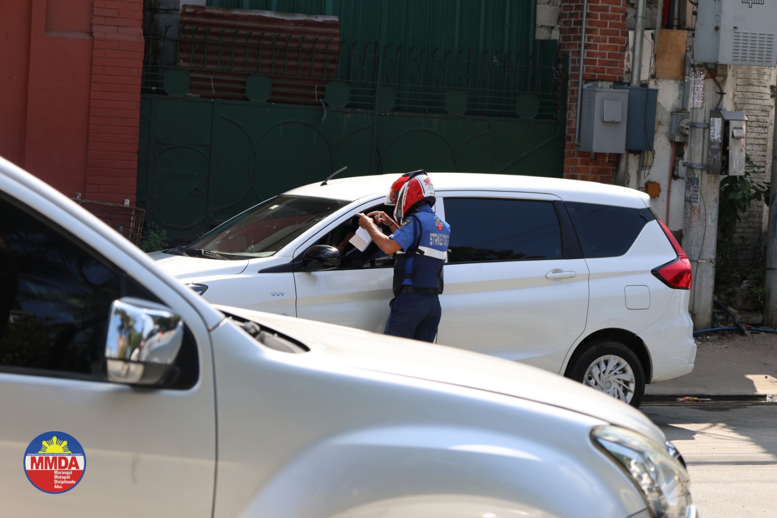 MMDA - 𝐌𝐌𝐃𝐀 𝐂𝐨𝐧𝐝𝐮𝐜𝐭𝐬 𝐂𝐥𝐞𝐚𝐫𝐢𝐧𝐠 𝐎𝐩𝐞𝐫𝐚𝐭𝐢𝐨𝐧𝐬 𝐀𝐥𝐨𝐧𝐠 𝐌𝐚𝐛𝐮𝐡𝐚𝐲... | Facebook