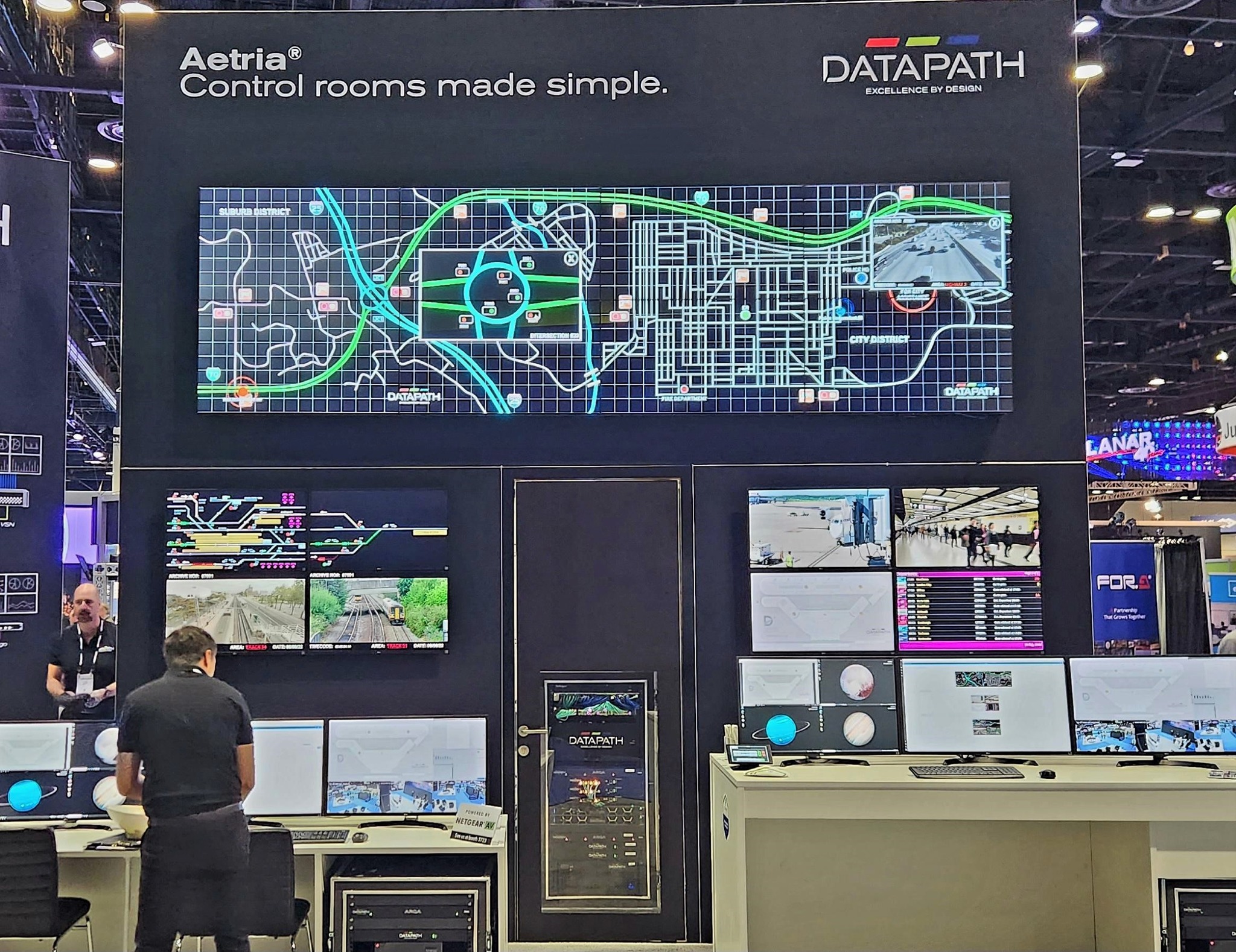 A few different booths GSE AV had... - GSE Audio Visual Inc.