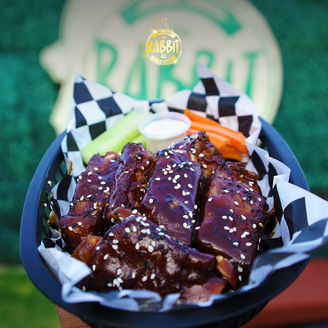 ¡Prueba nuestra comida! Huele a bien... - The Rabbit Terraza