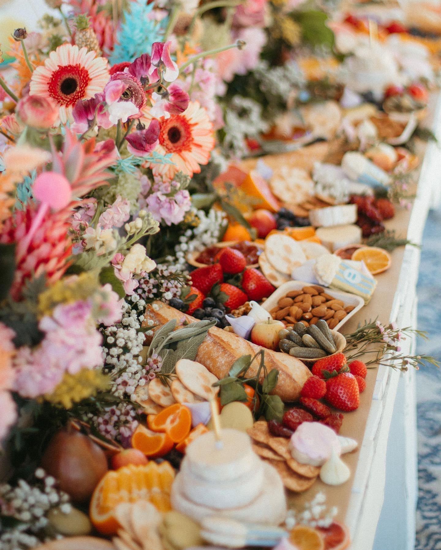 Burgh - 🥖 Whether it's an intimate gathering or a grand celebration ...