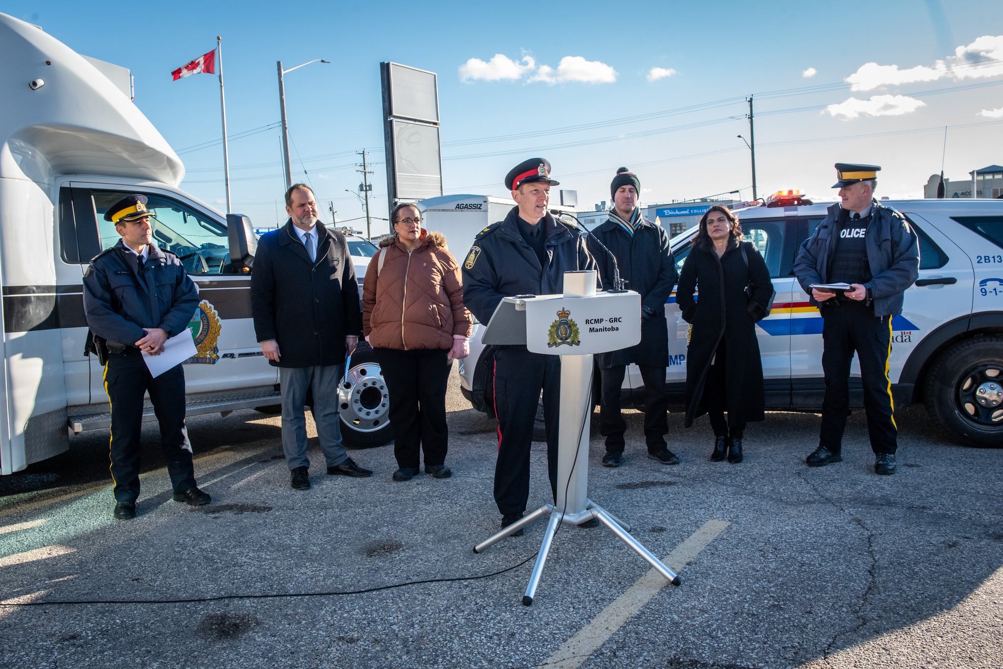 The highly visible, highly... - Winnipeg Police Service | Facebook