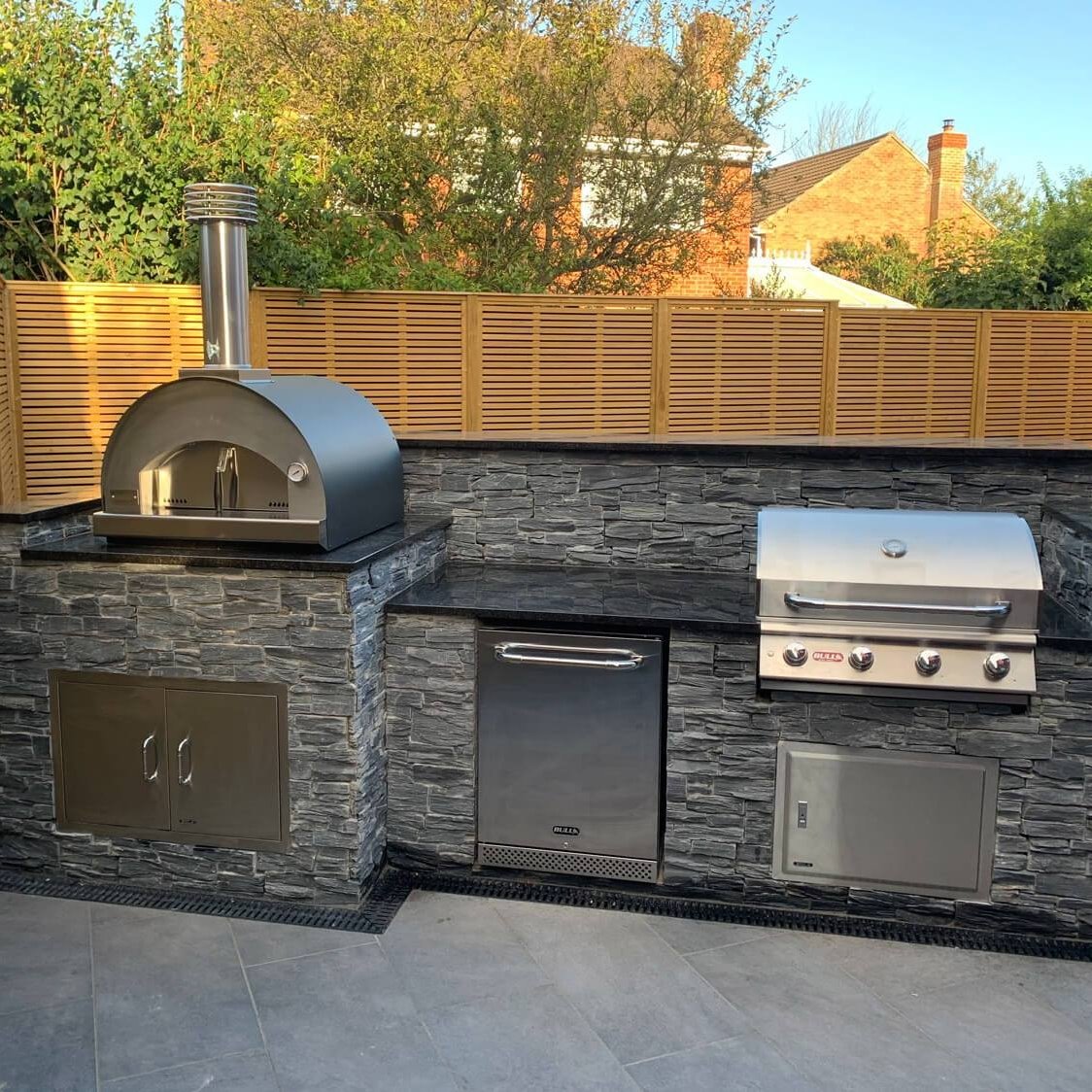 A special place to cook, entertain and relax outdoors. 🔥 Bespoke ...