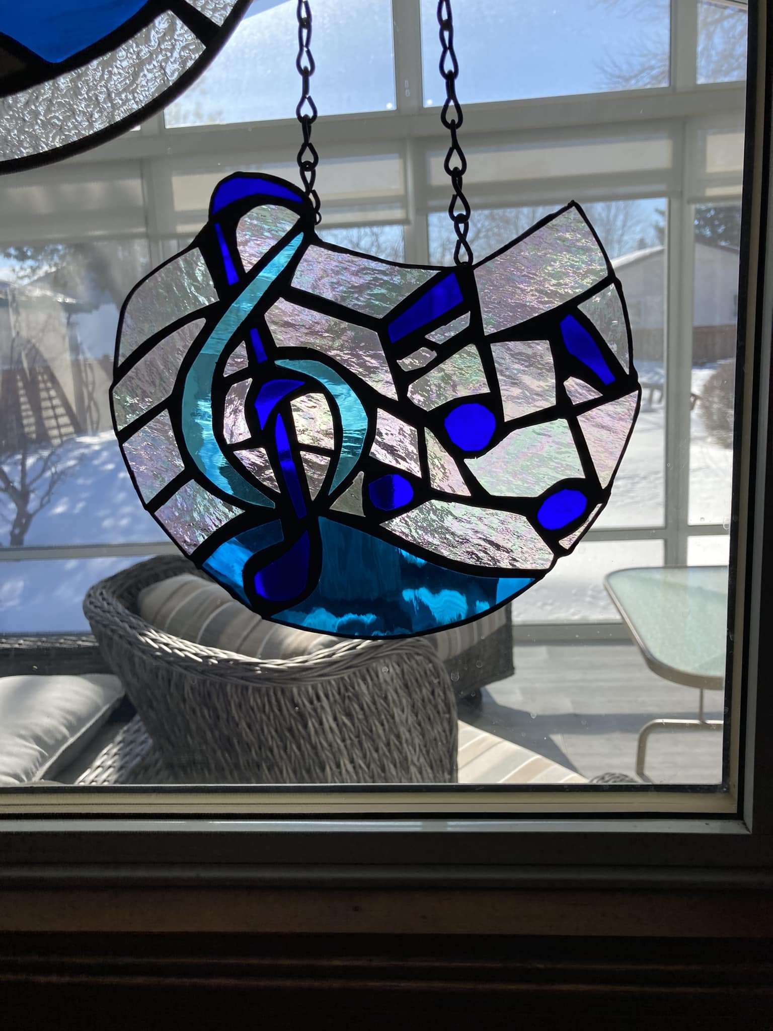 What music symbol stained glass patterns are available?