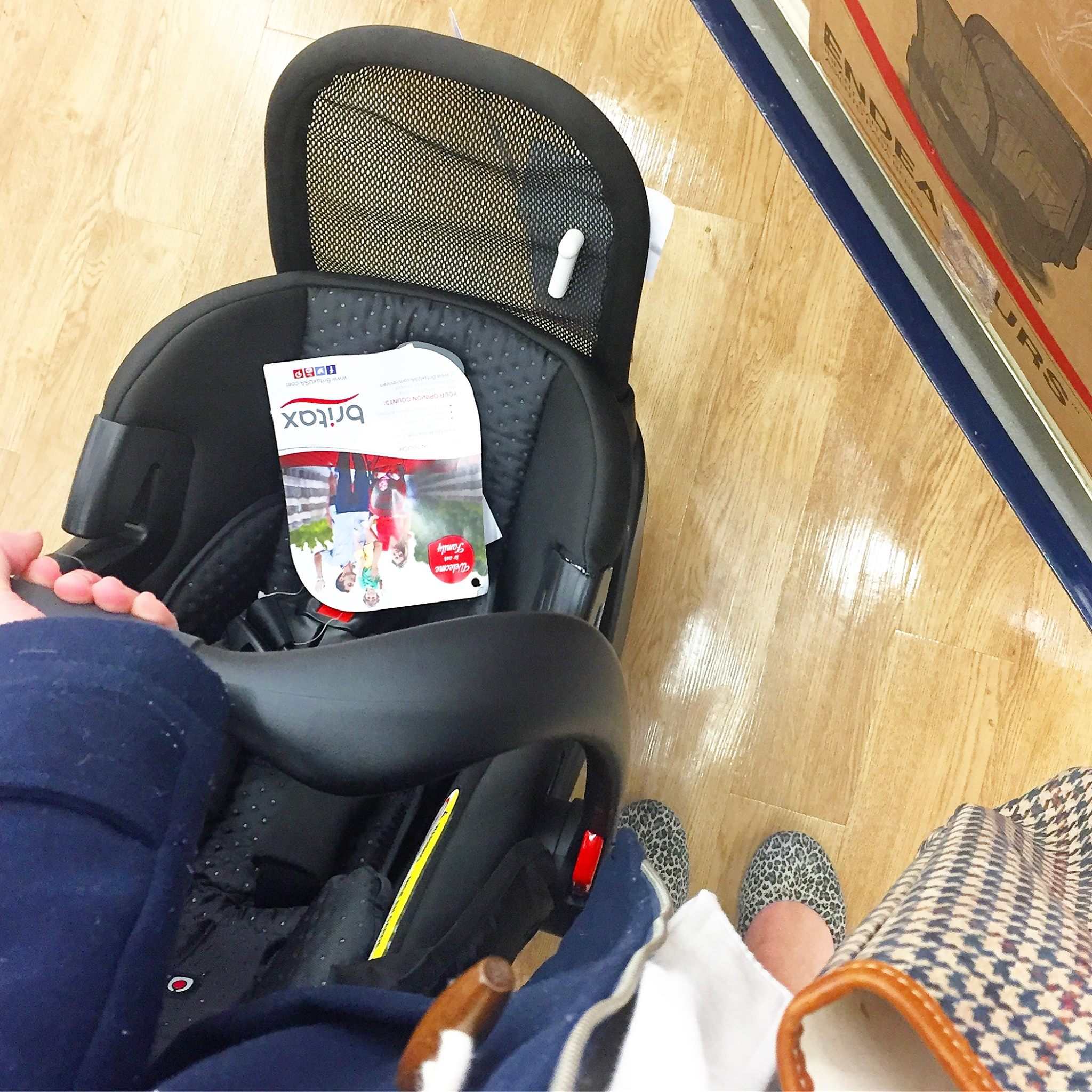 how to attach uppababy piggyback 2014 Vista / Vista V2 high quality backpack Attach this second seat The trusted Gulp! formula Color:rotten cucumber