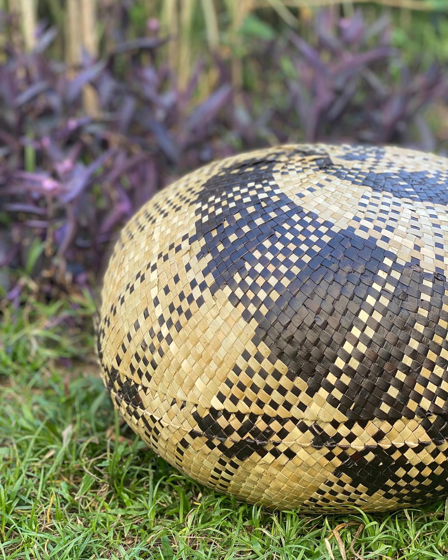 Haligi - More patterns, more colors! Our new pouf with yin...