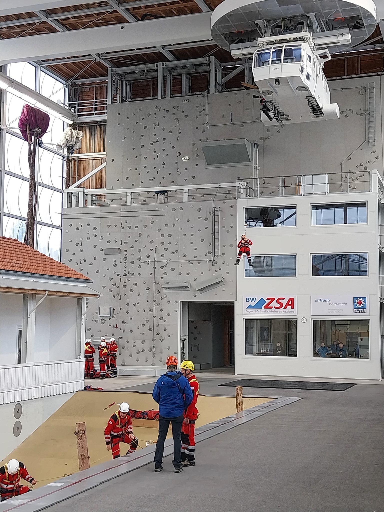 Asociación Chilena de Guías Instructores de Montaña y Escalada ACGM