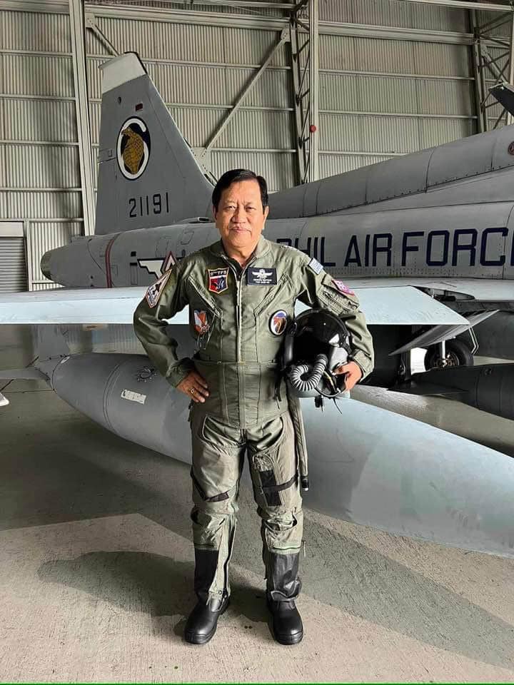 Pinoy - #PinoyAviatorsLIFE THE JOLLY MAN WHO CAN’T BE MOVED Major ...