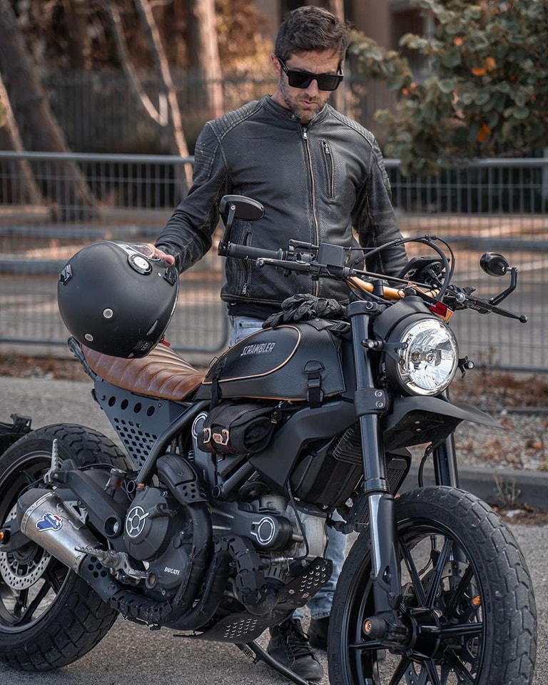 Ducati Scrambler 803 All Black 🖤🖤 By- Barna Moto #ducati
