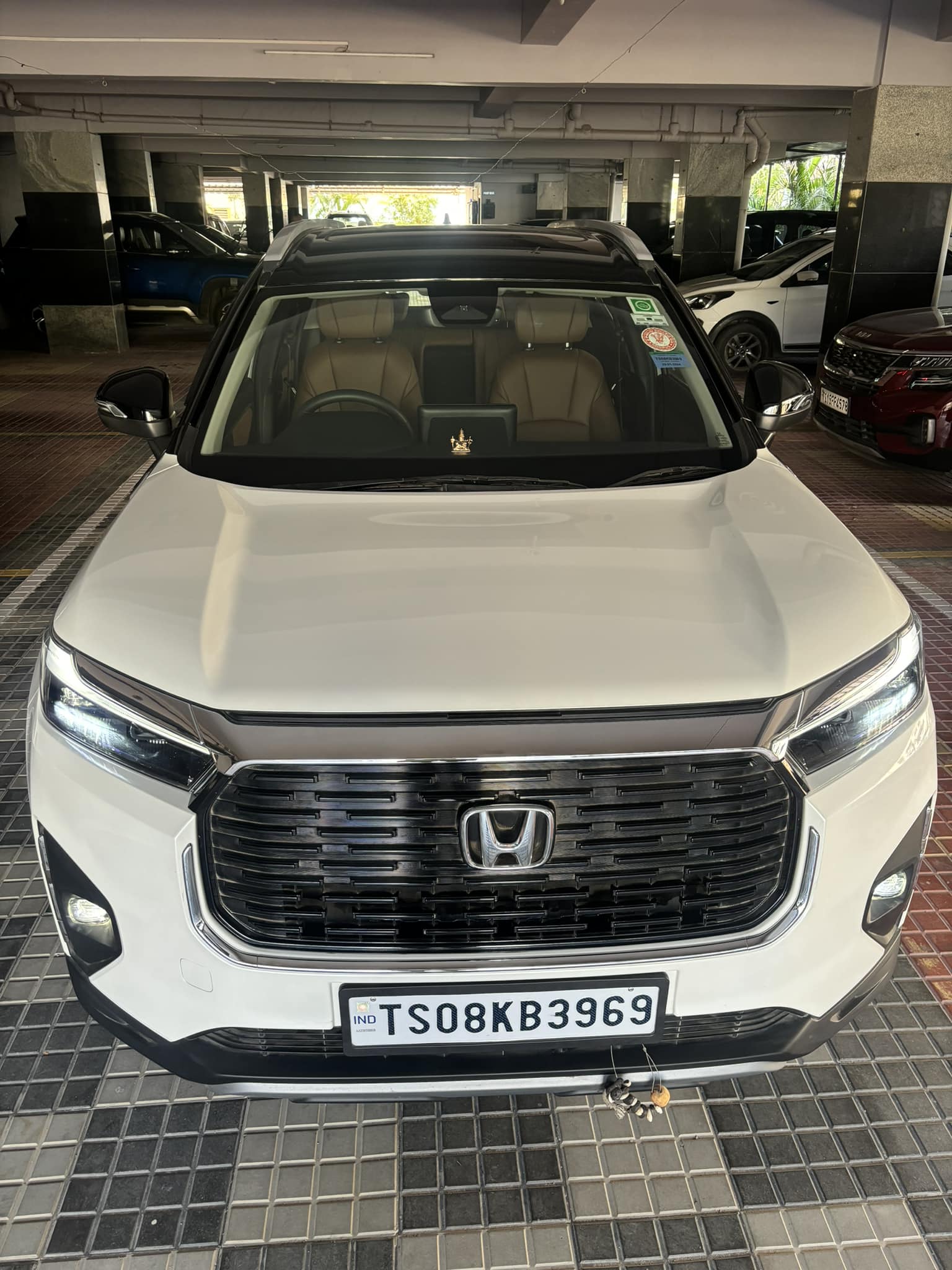 Your dream car is just a key away! ✨ Drive home the stylish Honda