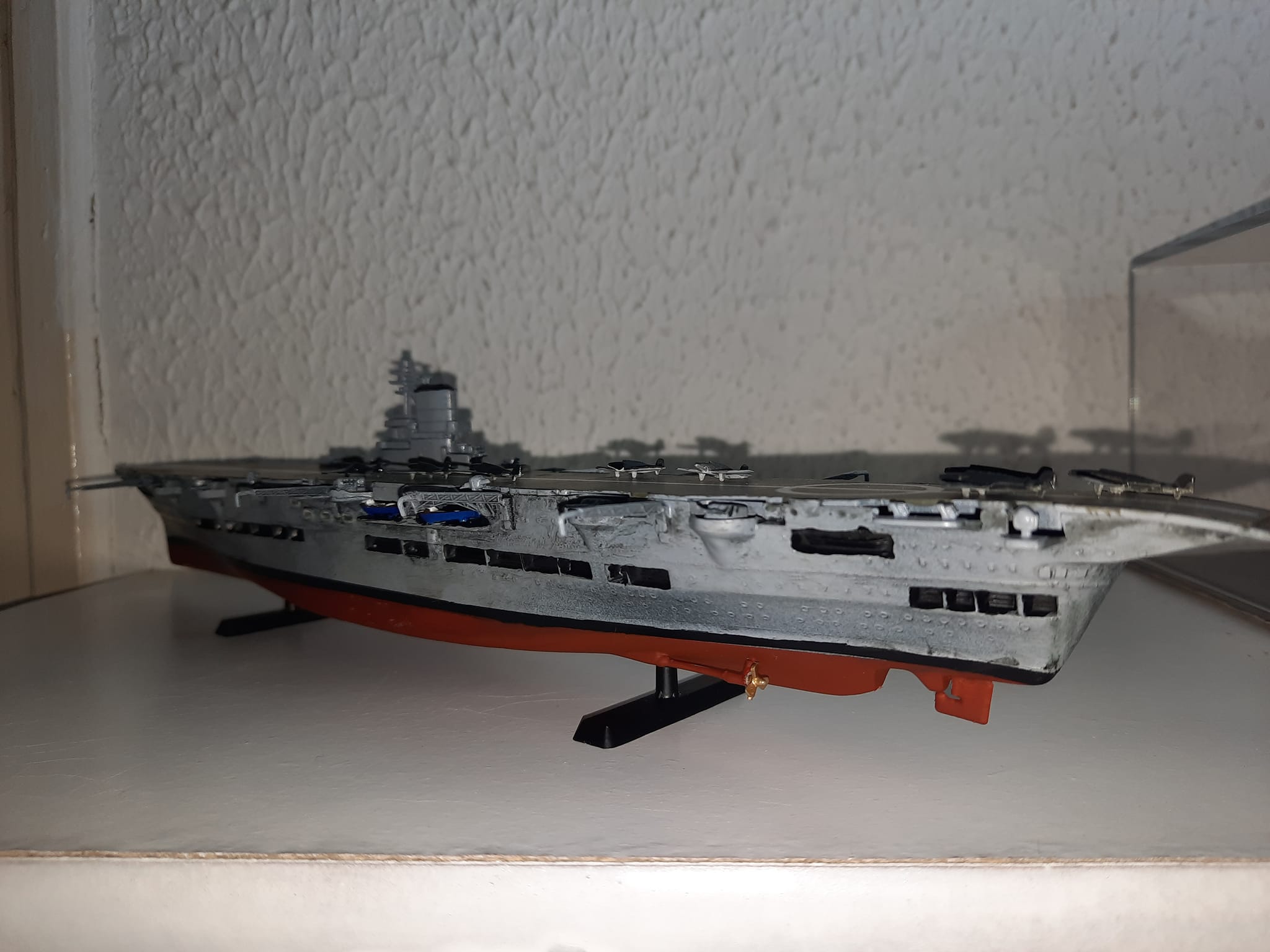 1:700 HMS Ark Royal R-09