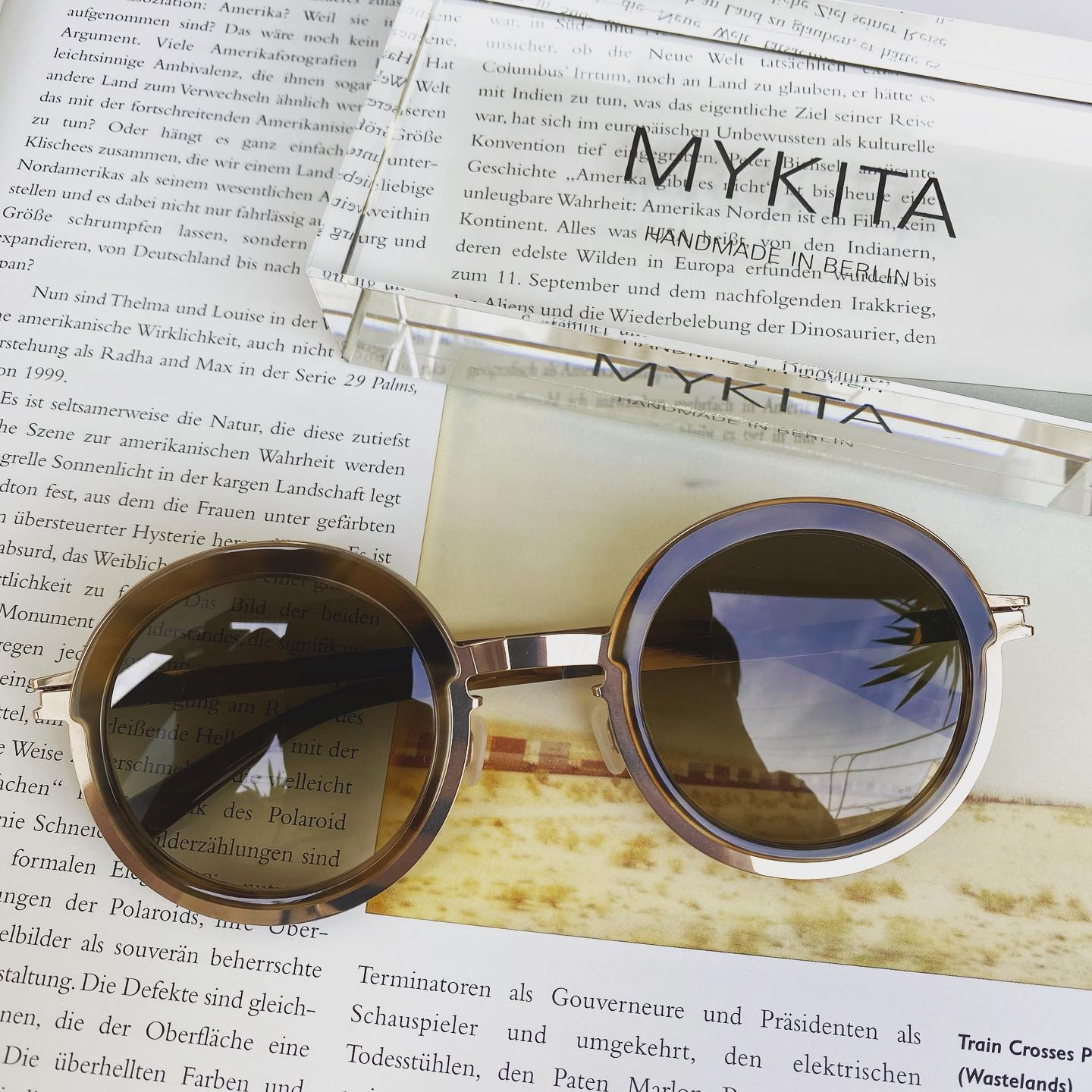 mykita?新作入荷致しました? brand:mykita model:phillys color:796 