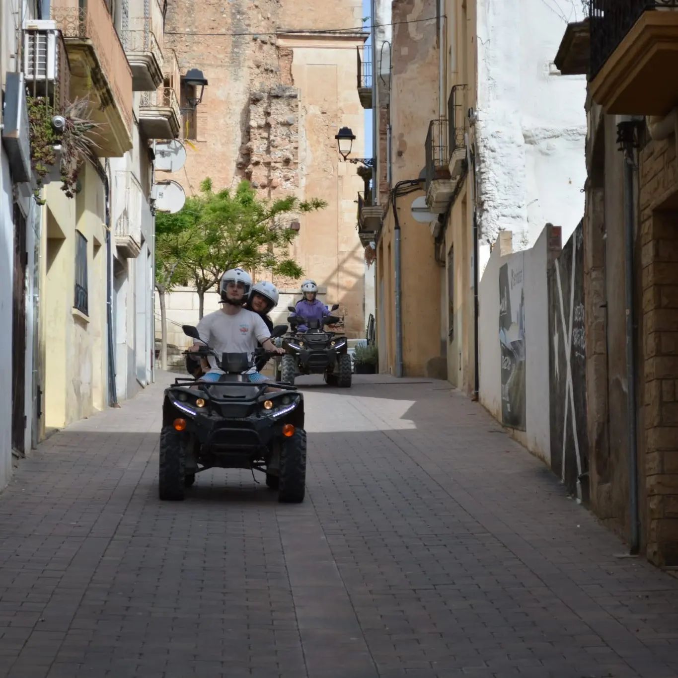 aventuratoursalou.com