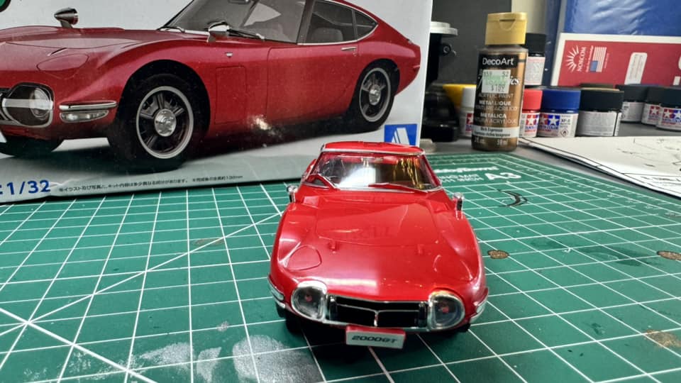 Toyota 2000GT model kit review from Aoshima