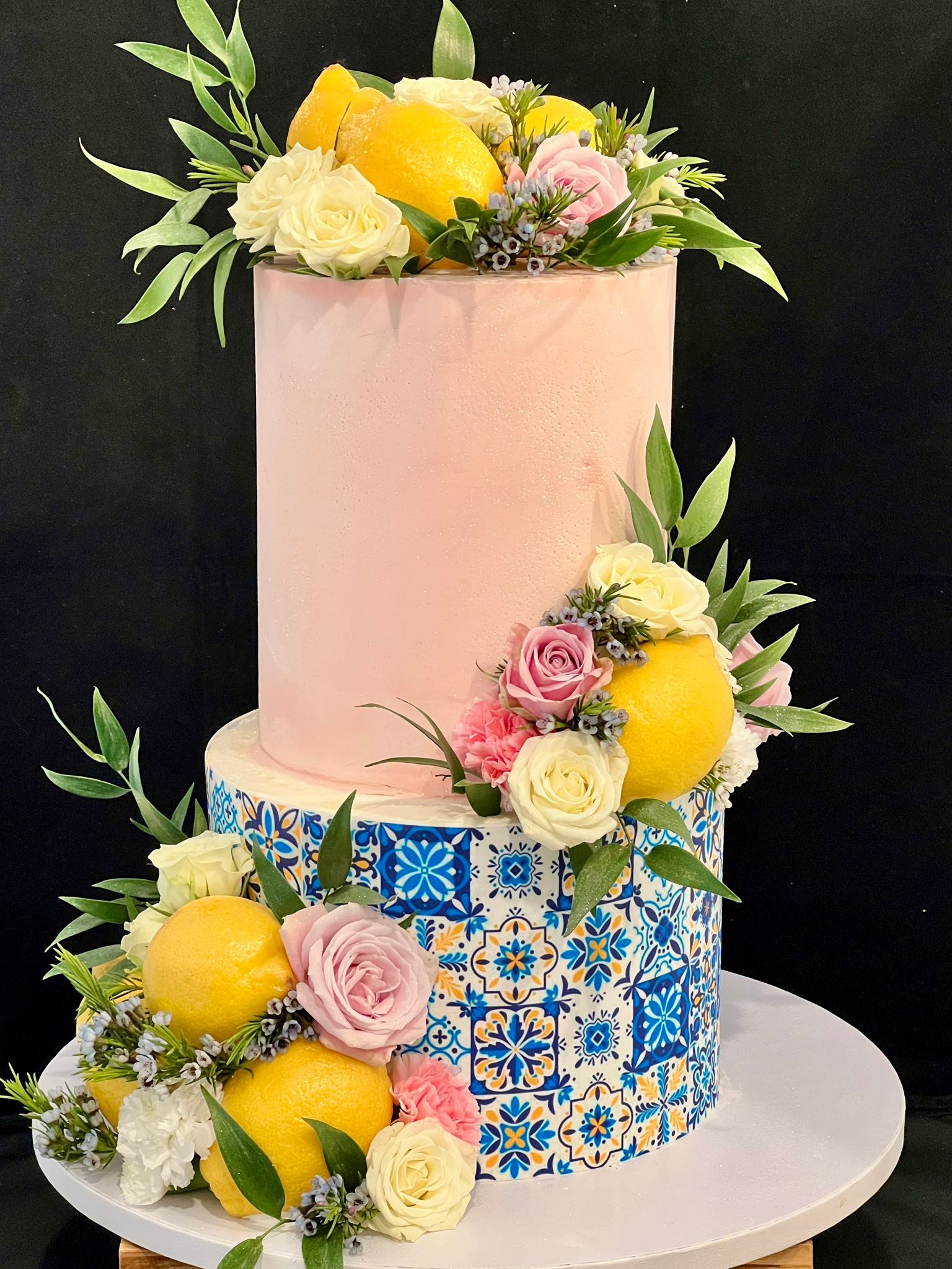 kathy-s-custom-cakes-by-the-lake