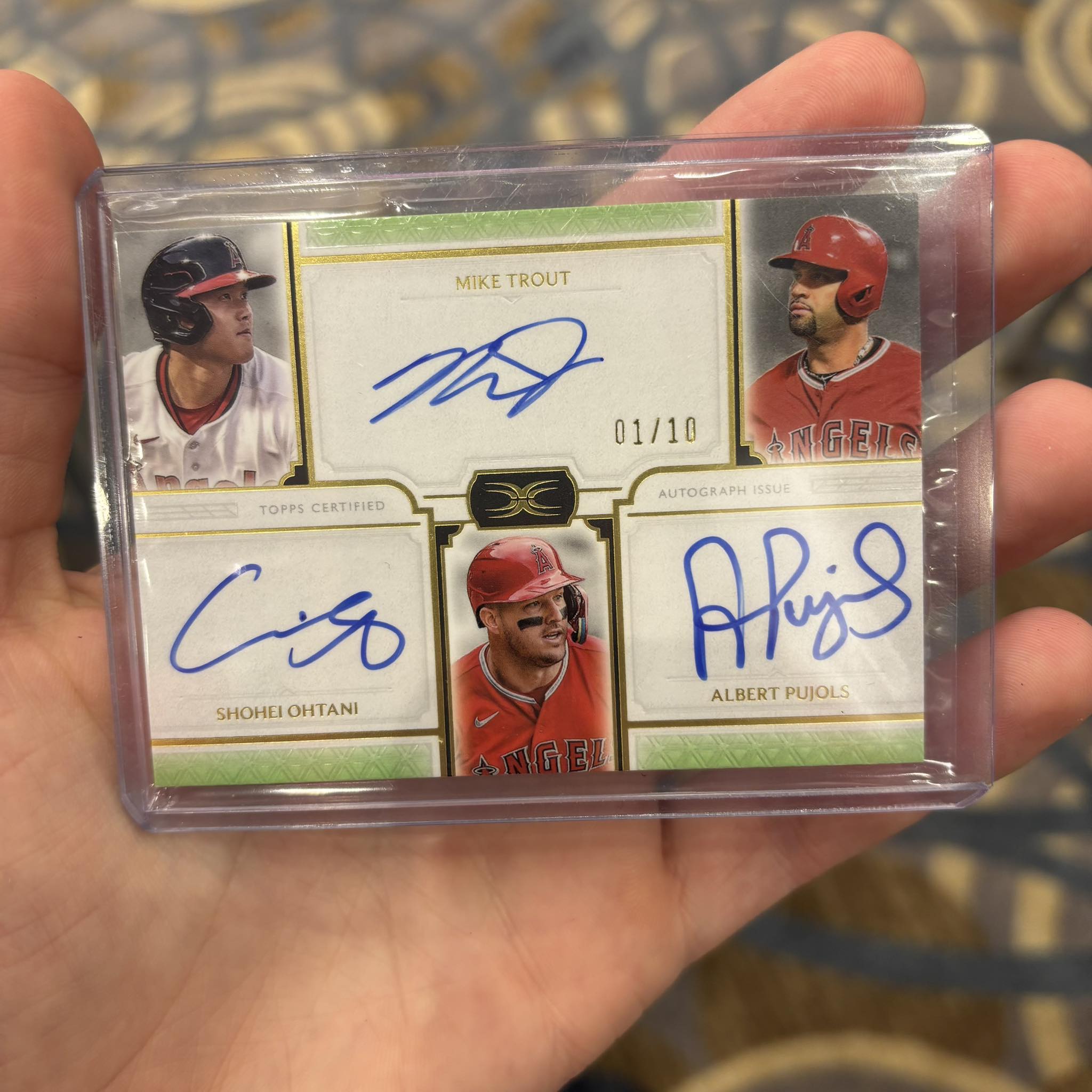 Trout, Griffey and Hank Aaron triple patch auto ??‍?