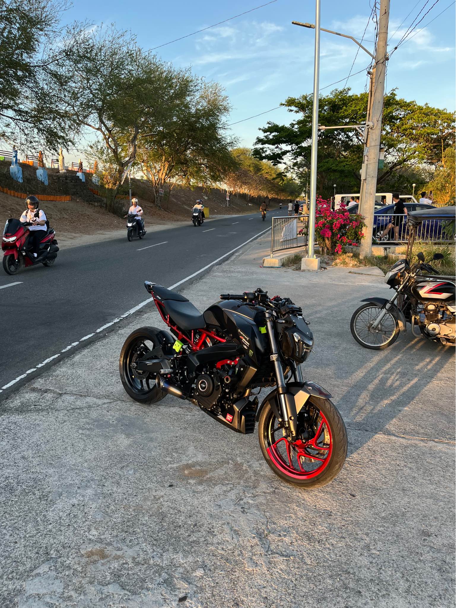 2022 Bajaj Dominar 400